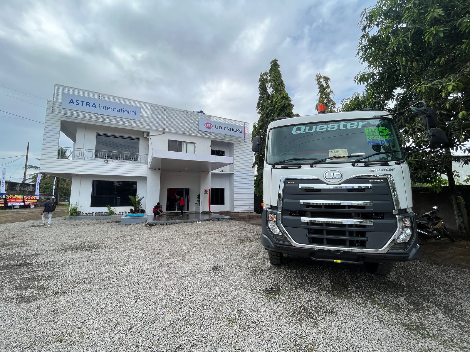 PT AI – UD TRUCKS SALES OPERATION Cabang Makassar