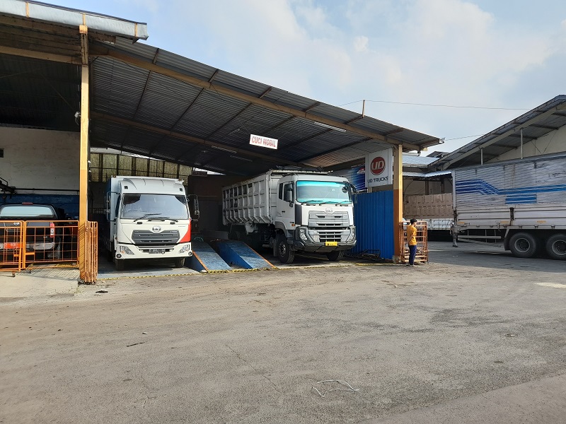 SERVICE POINT Astra UD Trucks Cirebon
