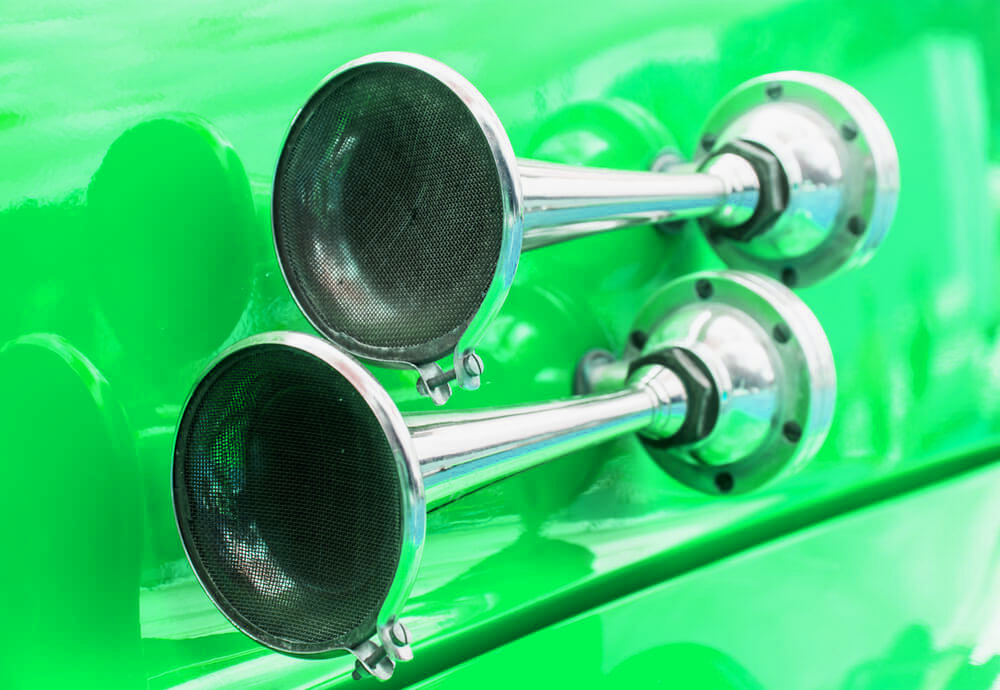 Penggunaan Klakson Telolet Bikin Rem Truk Blong, Apakah Benar?