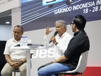 UD Trucks Indonesia Edukasi Peningkatan Keselamatan Berkendara Armada bersama KNKT