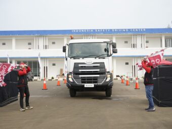 Driving Excellence Beyond Expectations: UD Trucks Extra Miles Challenge 2024 – Juara Keterampilan, Keselamatan, dan Keberlanjutan di Industri Transportasi Indonesia