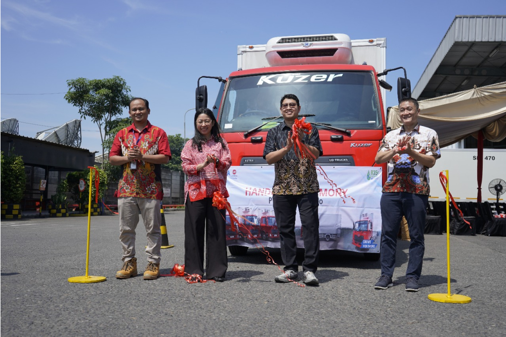 POTONG PITA serah terima Kuzer Superindo